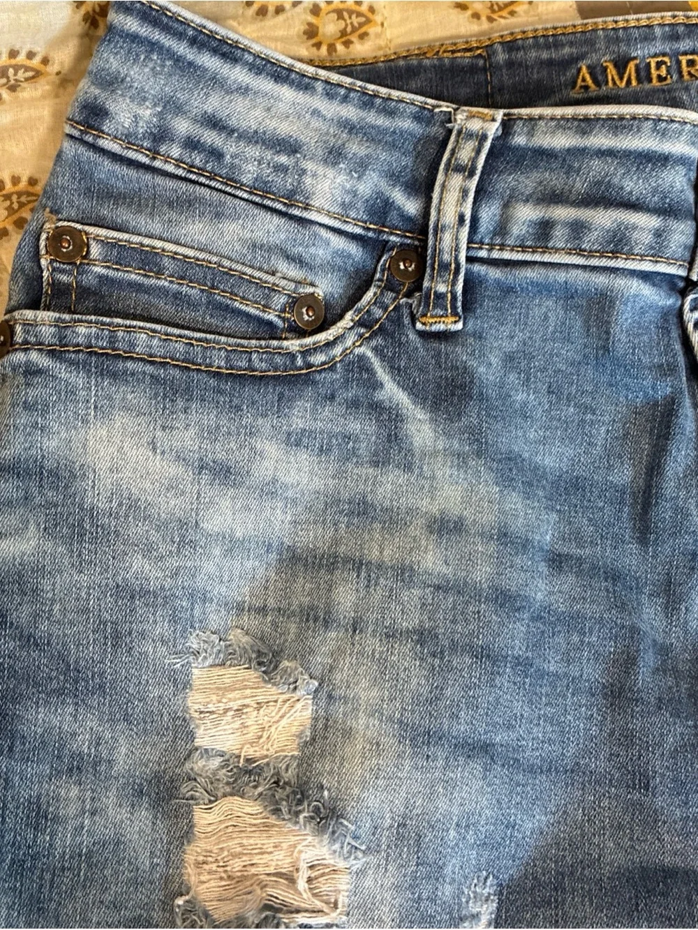 American Eagle Men’s Light Wash Distressed Jeans 30x30 Grunge Hippie Boho